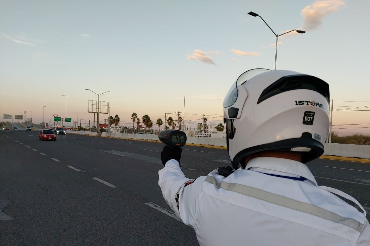 Inicia prueba de nuevos dispositivos radar para medir velocidad en Torreón. | Especial