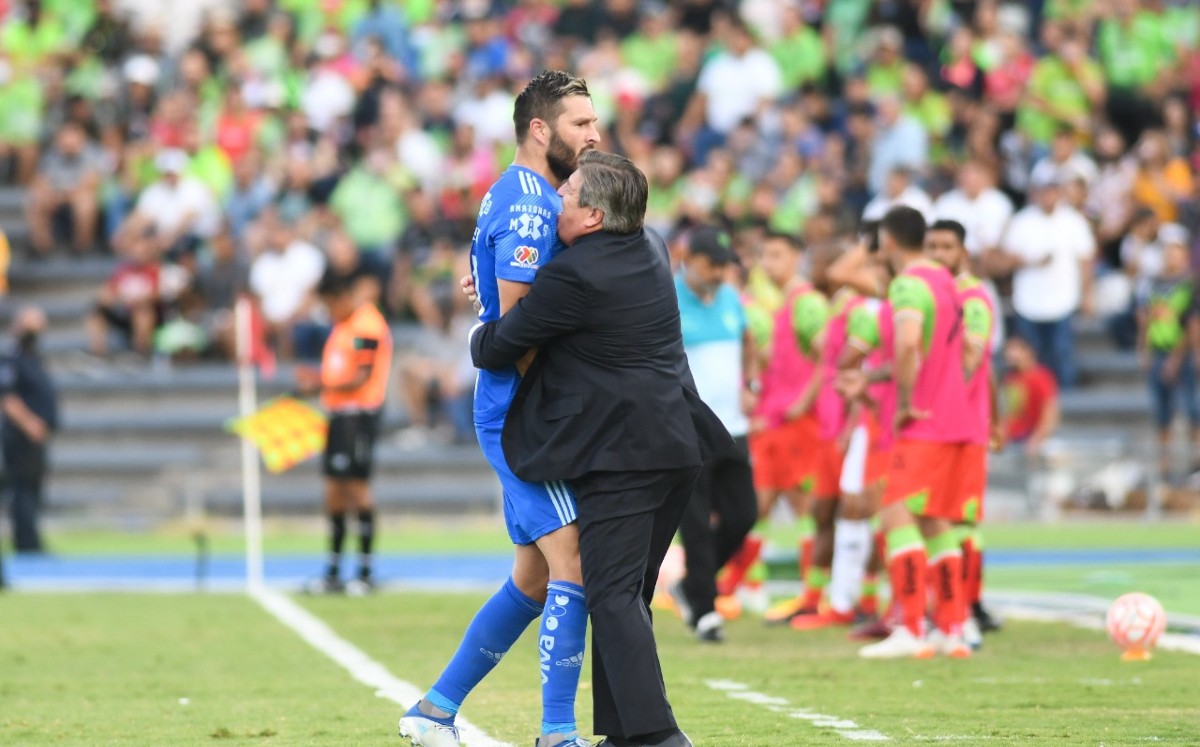 El Piojo Herrera recupera tres hombres previo a la Liguilla (Imago7)