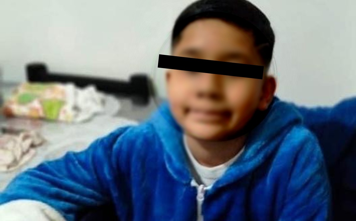 Santiago fue raptado por dos hombres.