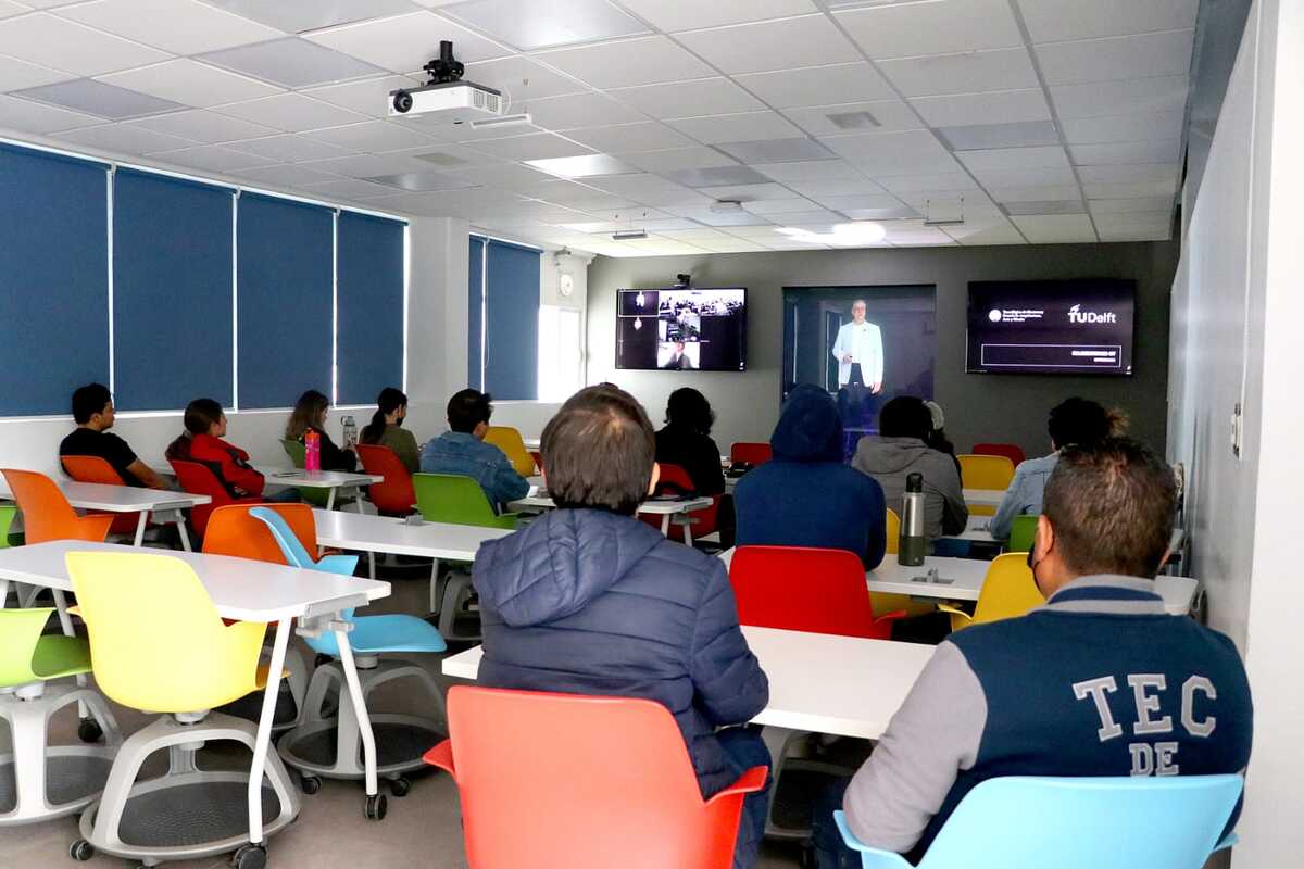 Un aproximado de 60 alumnos atestiguaron el arranque de esta colaboración.