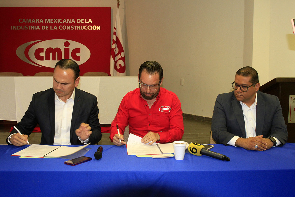 Un 60% de las inversiones en Durango son de la iniciativa privada, lo que “abre una puerta” para participar en el sector privado. (Mauricio Román)