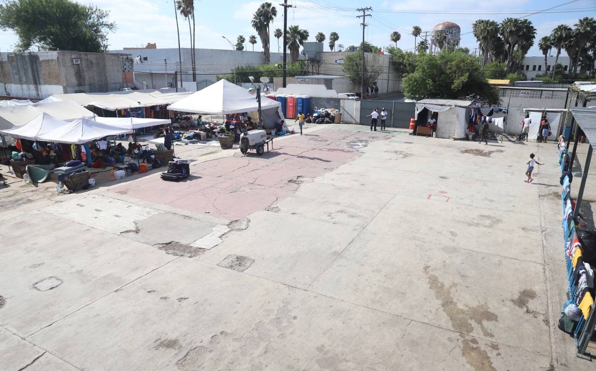 Se redujo de 12 a 6 el número de instalaciones temporales para atender a los migrantes. (Cortesía)