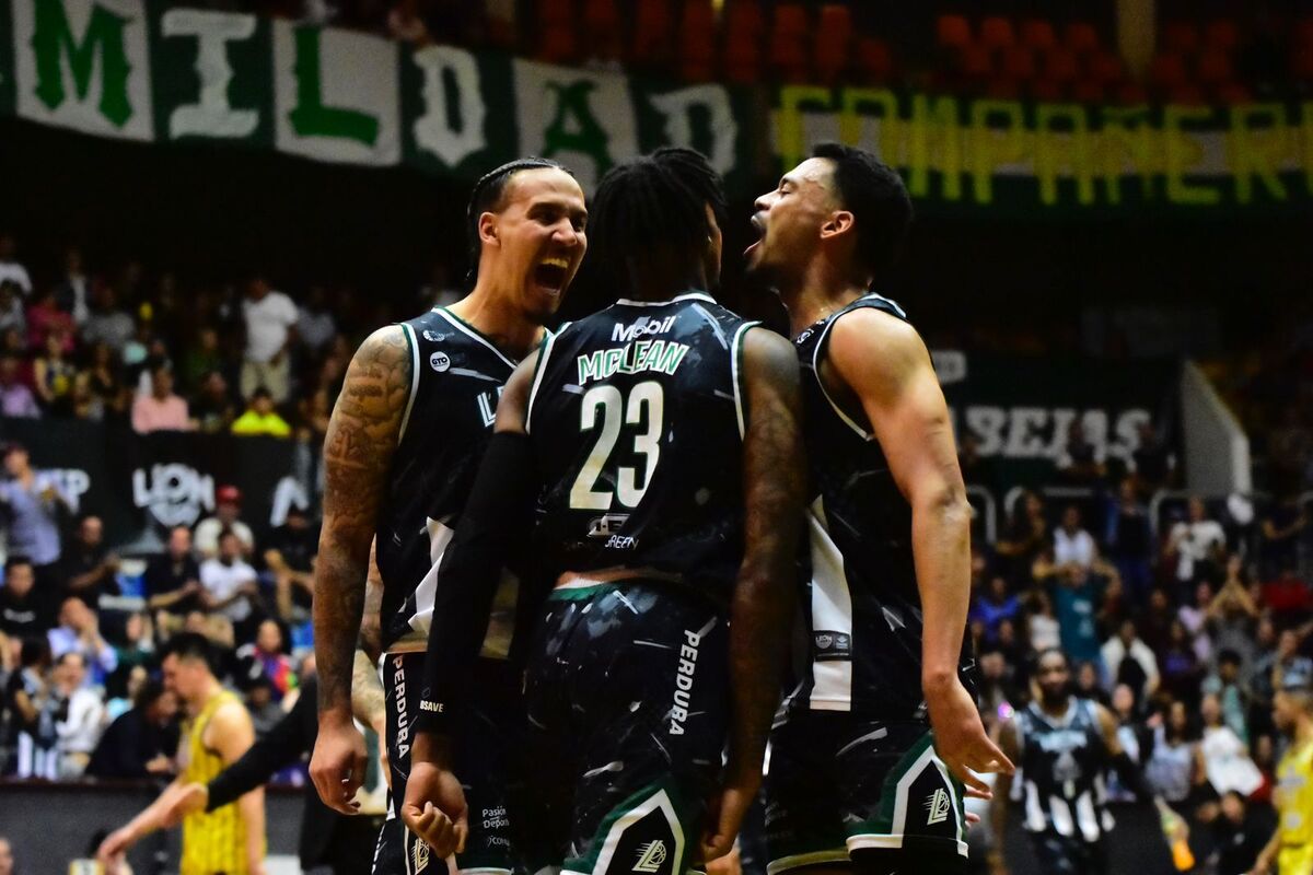 Foto del partido Abejas vs Dorados / Abejas de León
