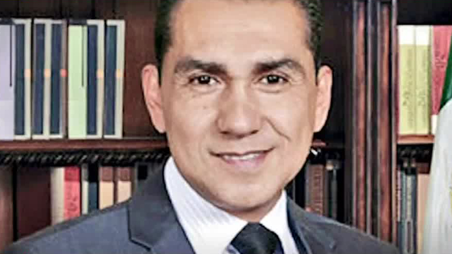 José Luis Abarca tramita amparo