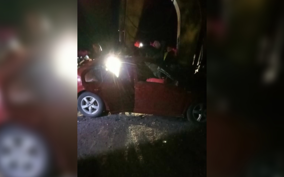 El conductor presuntamente iba a e exceso de velocidad.