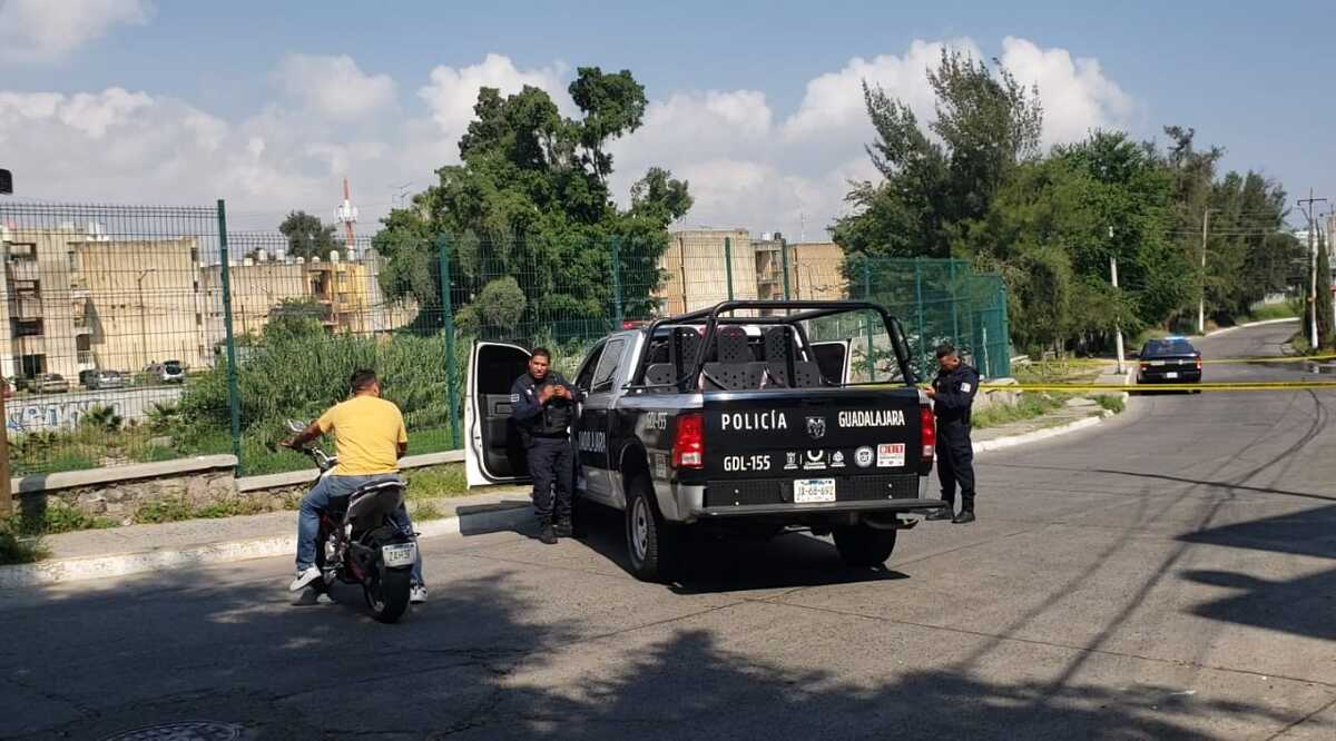 Encuentran cadáver en la colonia Autocinema (Roberto Hurtado)