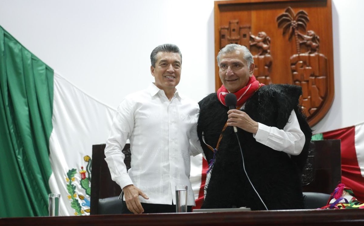 Adán Augusto López estuvo en el Congreso de Chiapas. | Twitter