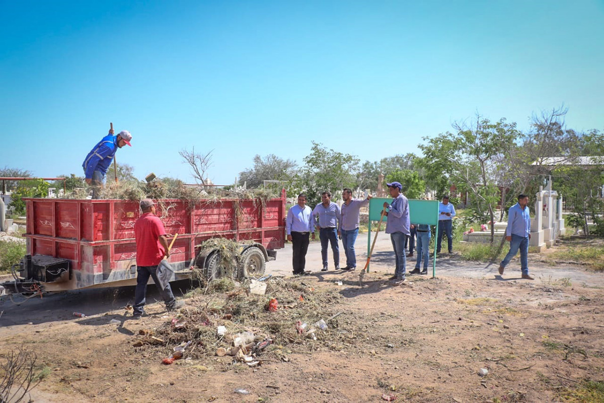 Panteón Municipal de Lerdo está listo para recibir visitantes en Día de Muertos. | Especial
