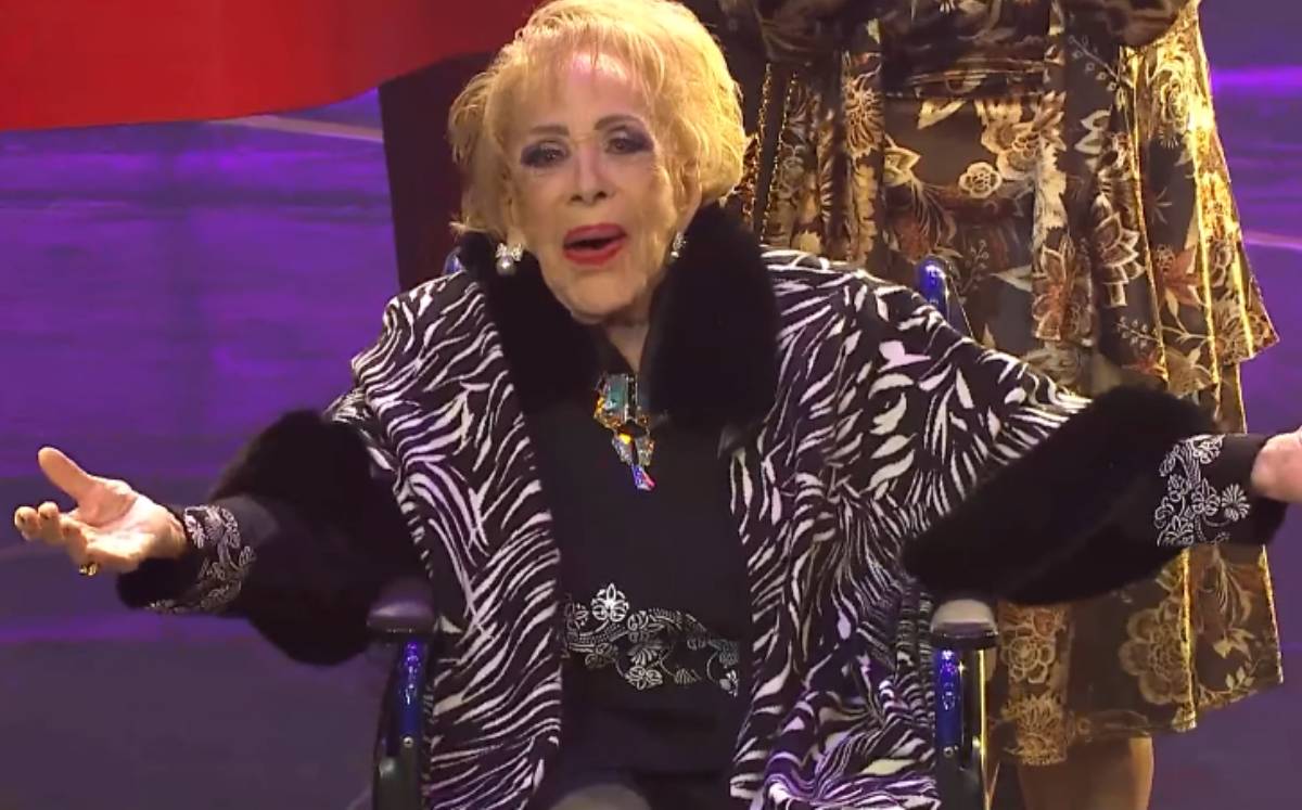 Silvia Pinal en los Metro | Especial.