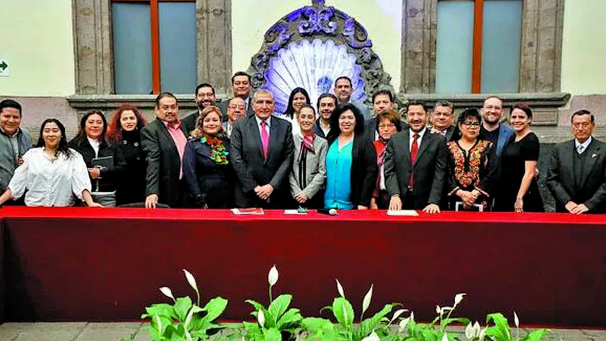 “Somos hermanos y compañeros de lucha”: Sheinbaum y Adán