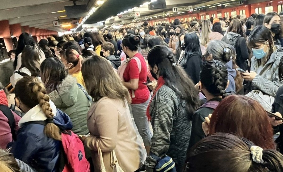 Los usuarios también reportaron retrasos en las líneas 3 y 8. | Twitter @nicteGF