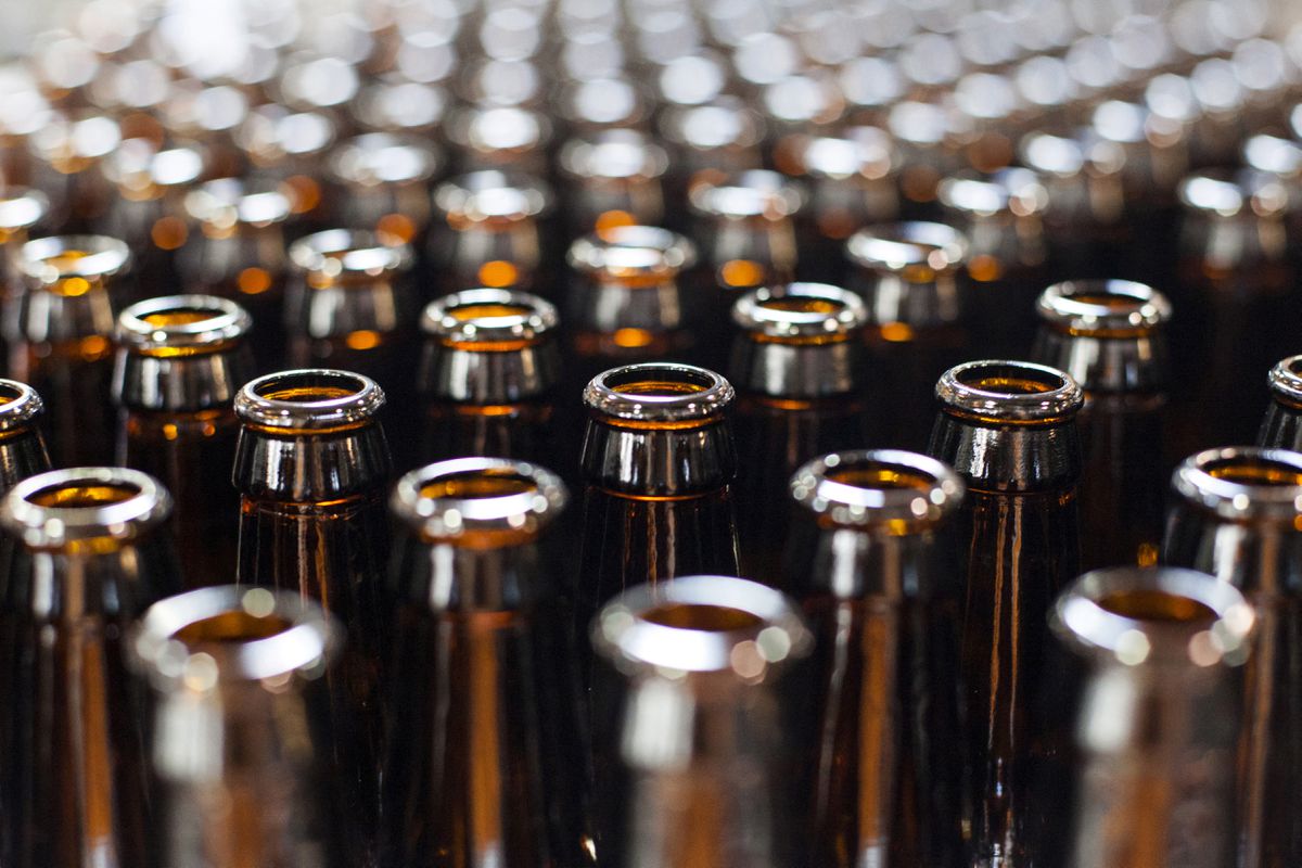 Alcohol, bebidas, intoxicación, alcohol adulterado. | Archivo, Reuters