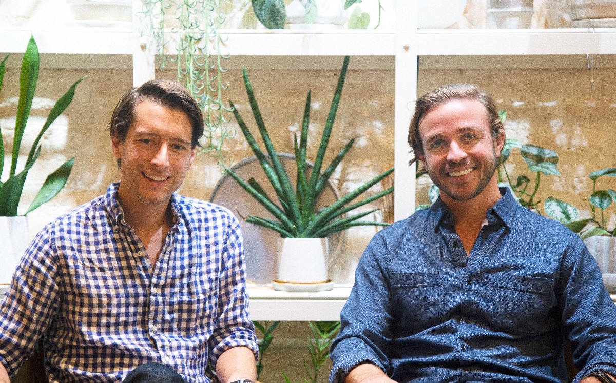 El co fundador y director de tecnología de Nelo, Stephen Hebson, y el director ejecutivo, Kyle Miller. (Foto: Reuters)