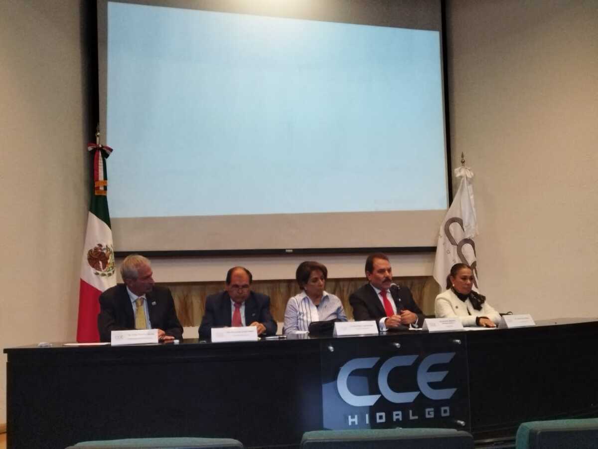 Esta tarde de jueves, se dio a conocer en conferencia de prensa que Alejandro Sánchez es el actual presidente del CCEH (Elizabeth Hernández)