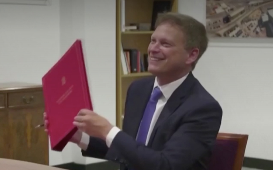 Nombran a Grant Shapps como ministro del interior