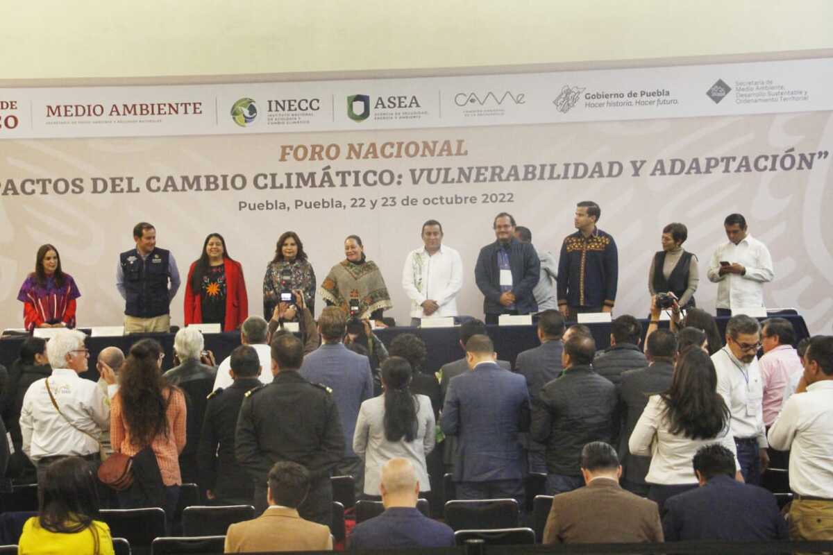 Va Semarnat contra minas a cielo abierto, fracking y maíz transgénico