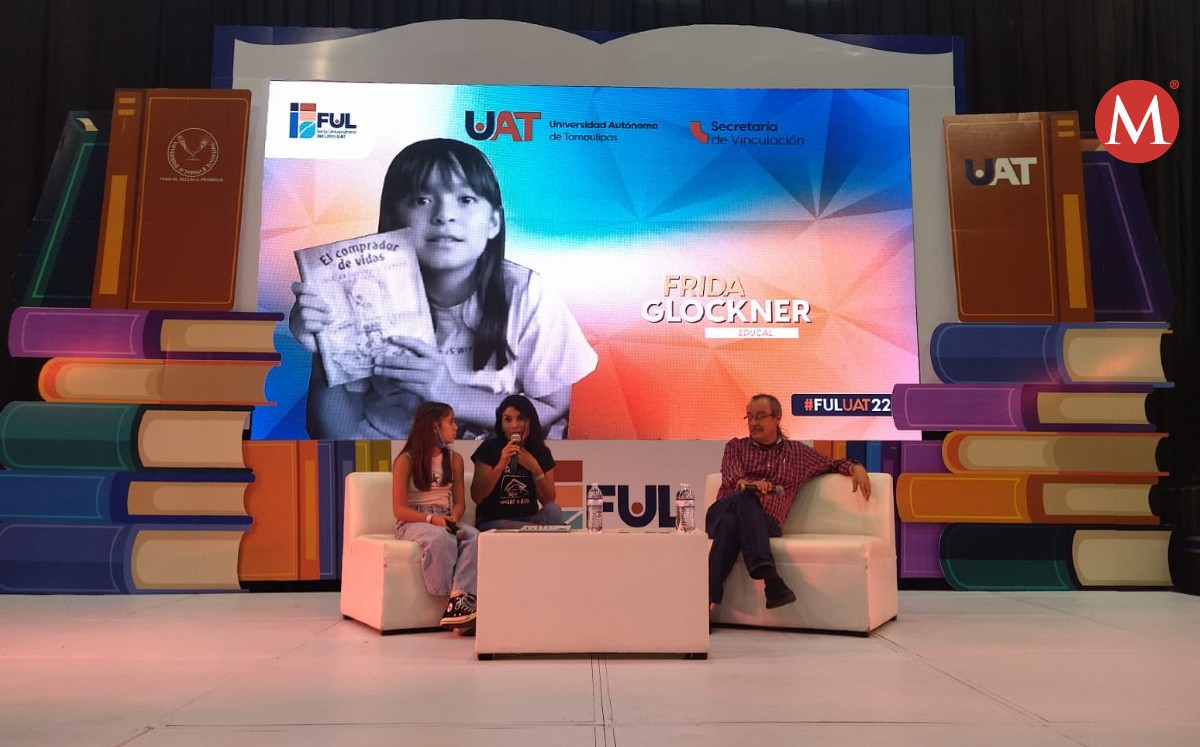 Frida Glockner lleva 87 libros leídos durante encierro por pandemia. (Pablo Reyes)