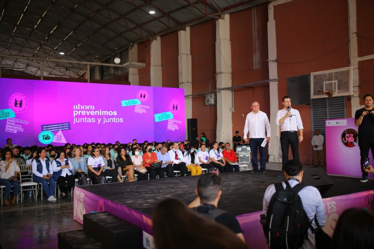 Monterrey lanza programa mundial anti violencia “No es No”. Foto: Especial