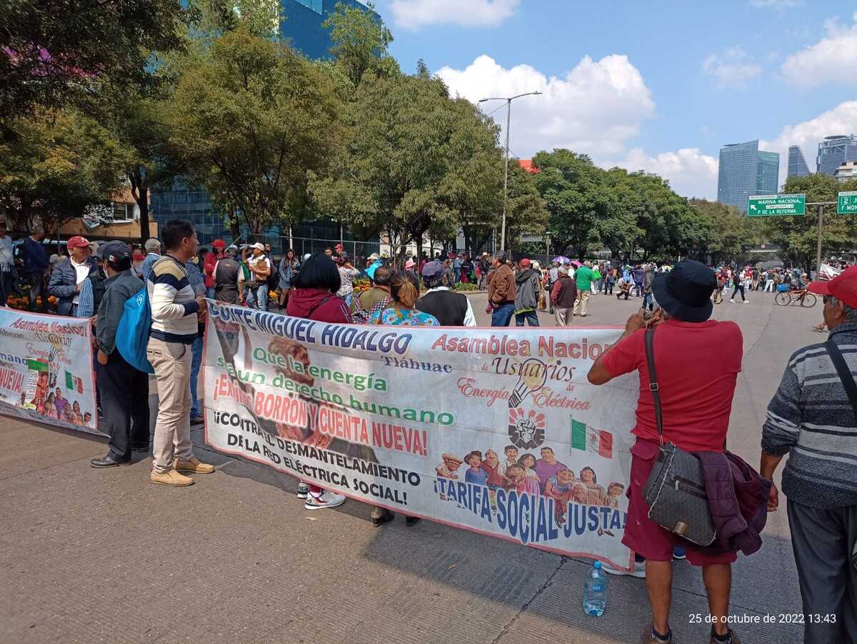 Manifestantes cierran Circuito Interior | César Velázquez