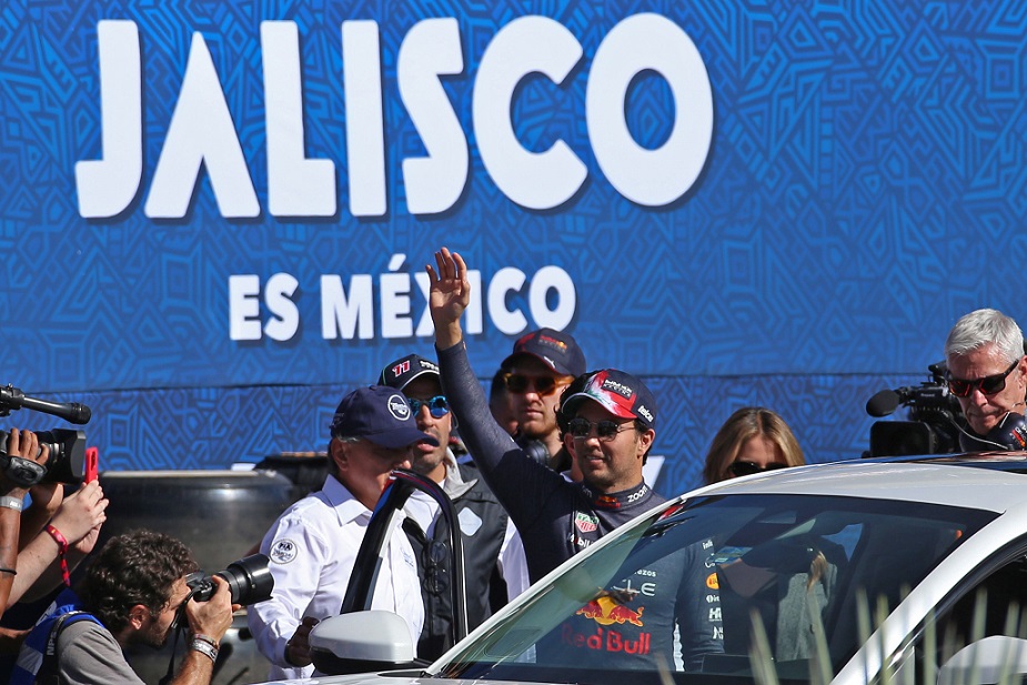Multitudes y ovaciones se llevó 'Checo' Pérez en el Show Run (Fernando Carranza)