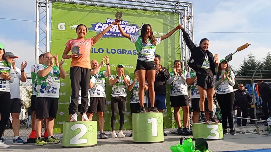 La poblana Ana Karen Mejía Escalona sube al podio en carrera de 10 km | Especial