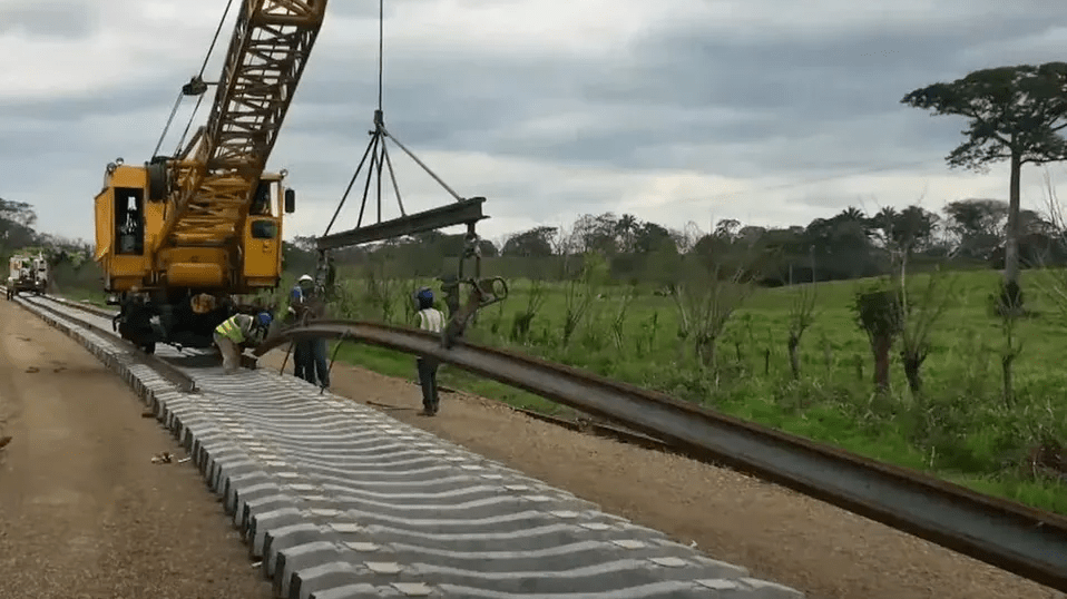 Analizan ruta del tren en Tehuantepec