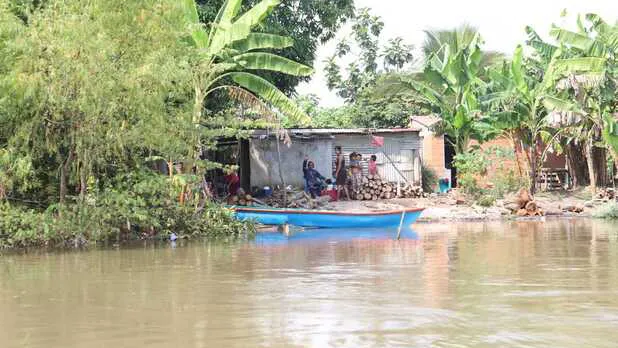 En el abandono comunidades inundadas en Tabasco
