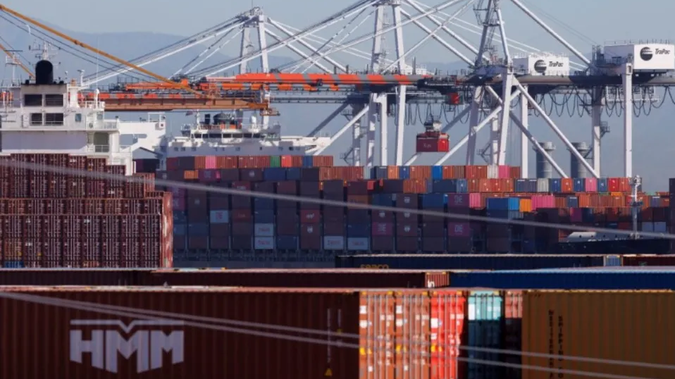Exportaciones repuntan; crecen 4.98% mensual en septiembre de 2022