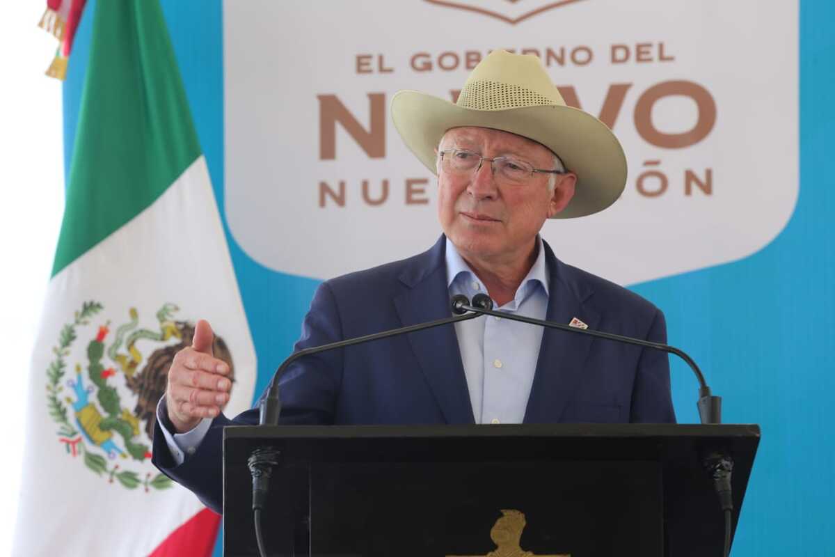 Ken Salazar opina sobre la reunión de AMLO con altos funcionarios estadunidenses. Foto: Roberto Alanís | Archivo