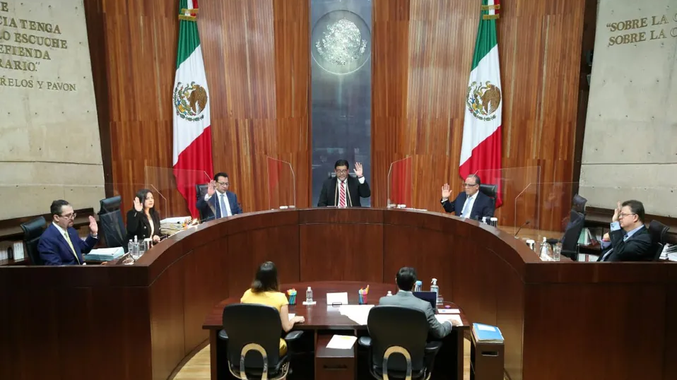 Partidos no estarán obligados a postular una mujer en Coahuila o Edomex: TEPJF