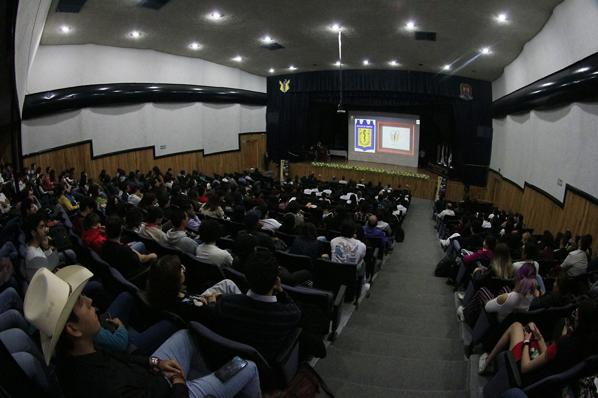 Con ceremonia, celebran 65 años de la Facultad de Medicina UAdeC en Torreón. | Mauricio Román