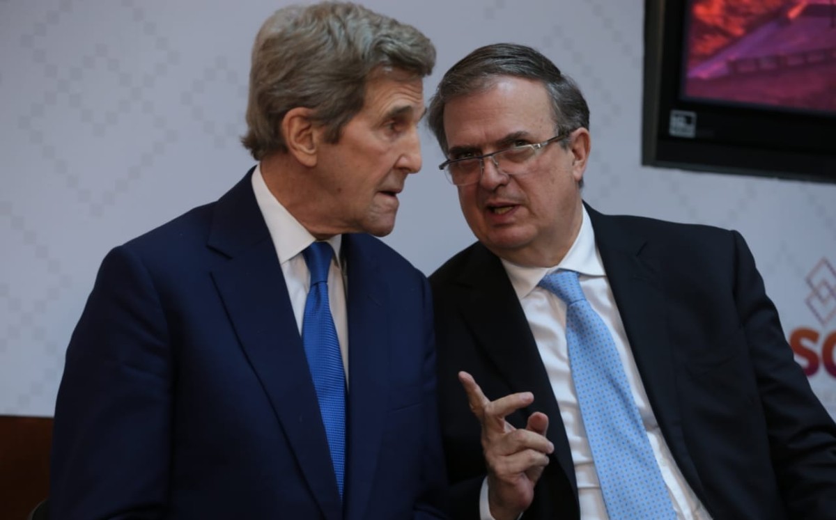 Marcelo Ebrard y John Kerry en conferencia de prensa. | Jesús Quintanar
