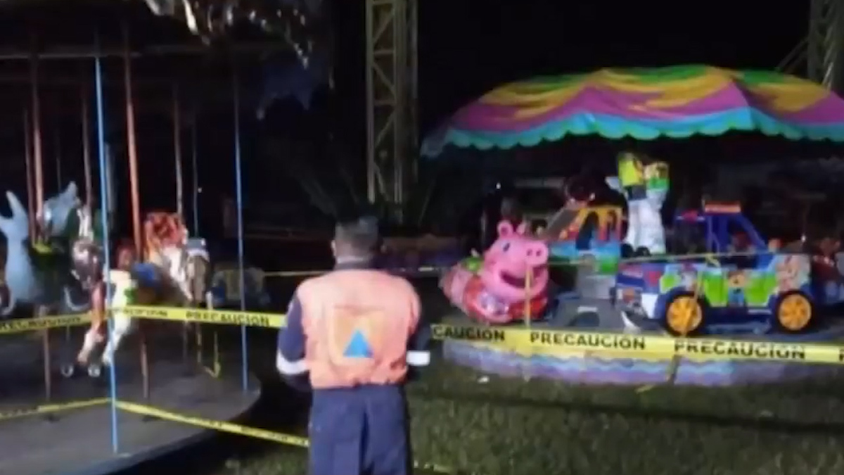 Juego mecánico se desploma en Feria de Teloloapan, Guerrero; hay 25 lesionados