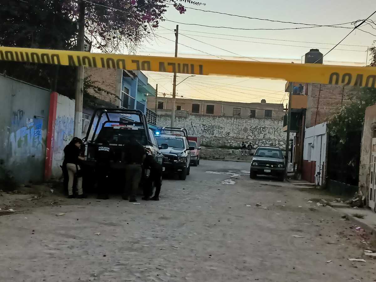 Localizan fosa clandestina en finca de Tlaquepaque