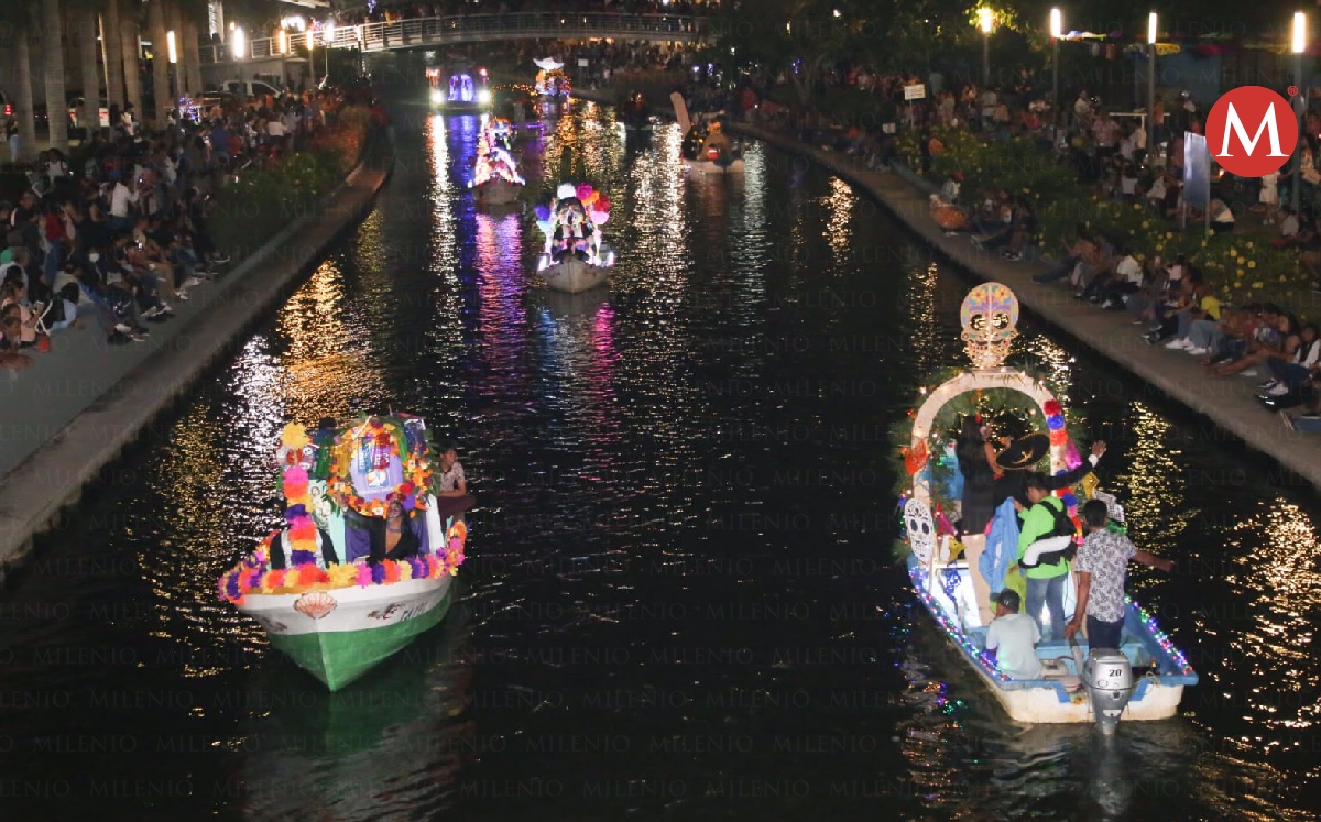 Realizan procesión náutica en Tampico por Día de Muertos 2022. (Yazmín Sánchez)