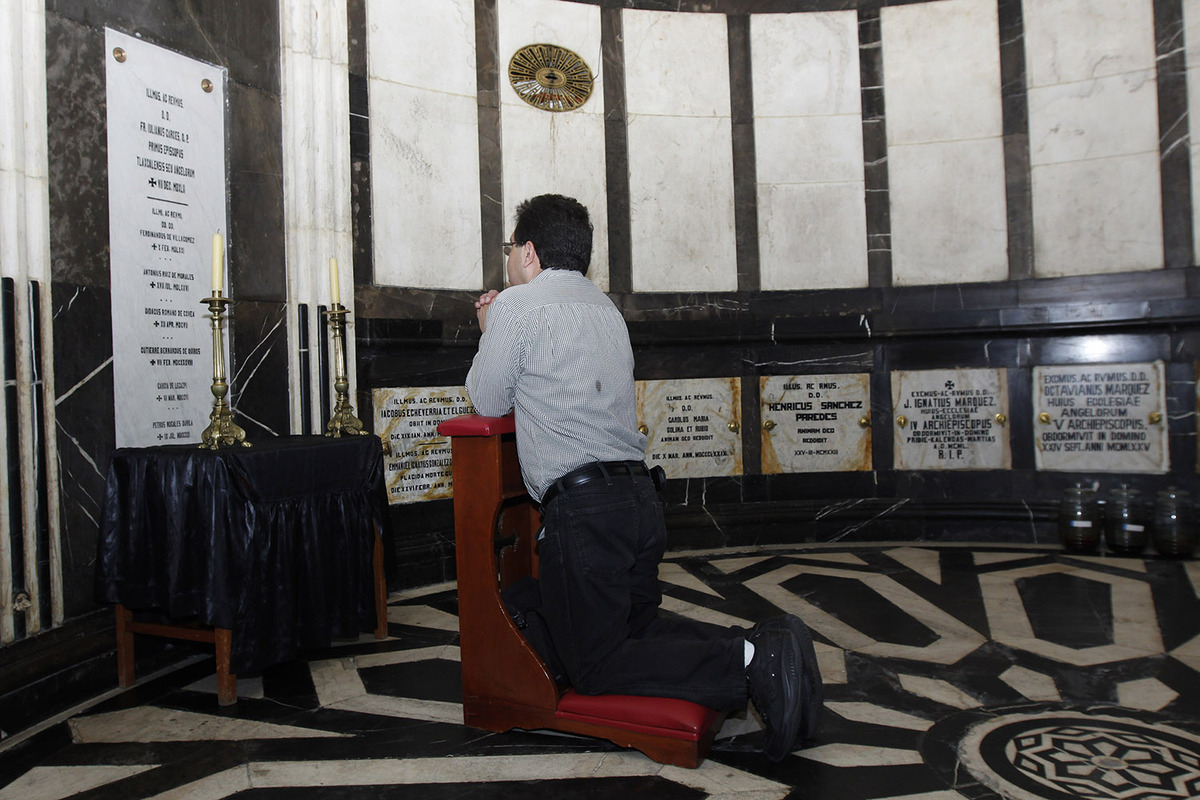 Abren capilla de las reliquias y ofrenda en el Altar del Perdón en la Catedral de Puebla | Especial