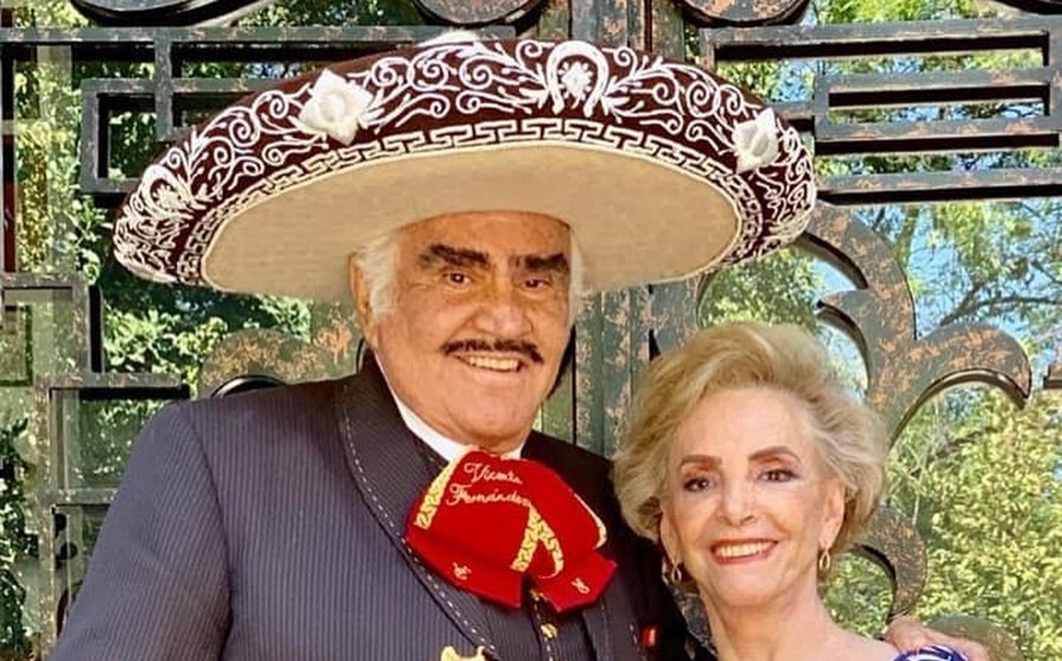 Cuquita responde a críticas por soportar infidelidades de Vicente Fernández (Instagram).