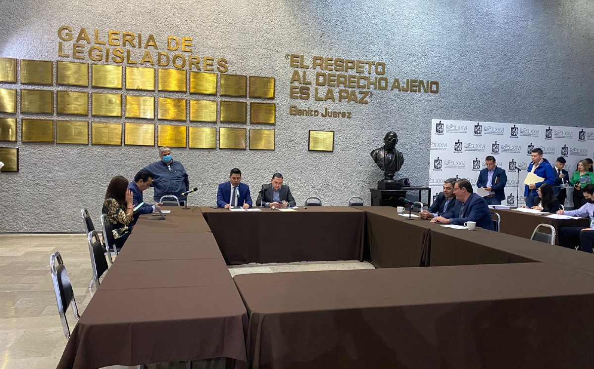 Dejan sin materia reforma que quitaba UIFE y SAT NL / Kevin Recio