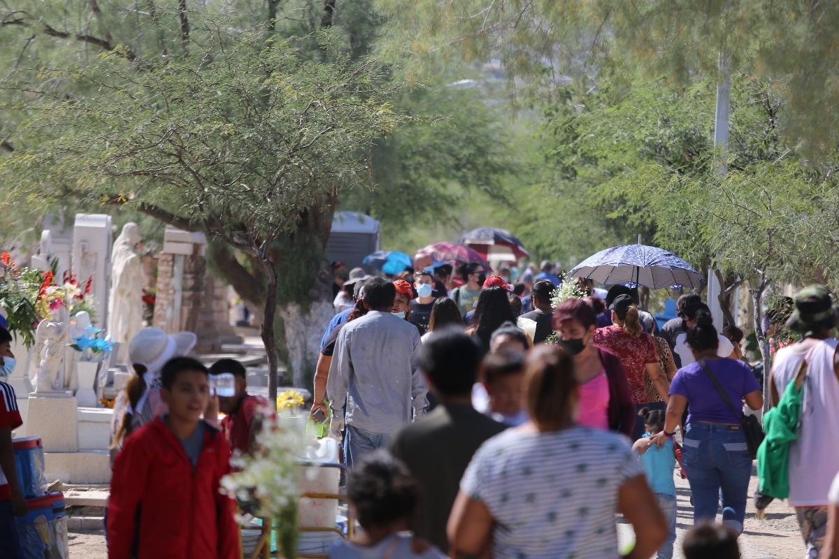 Operativo panteones en Torreón | Mauricio Román
