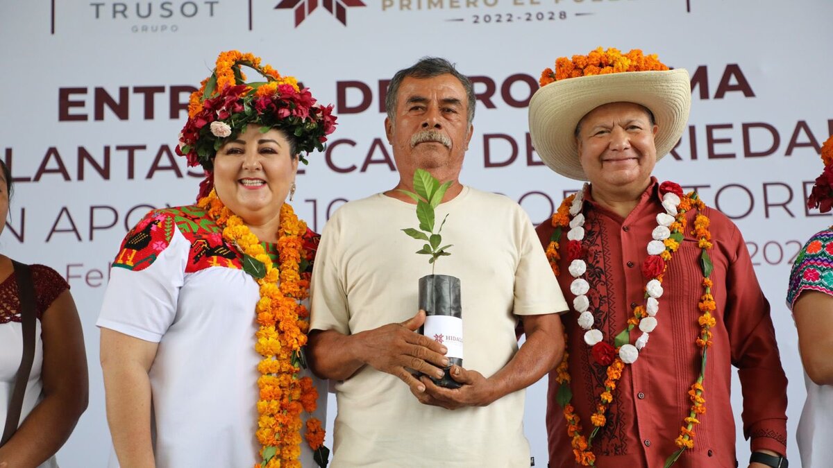 Julio Menchaca en la Huasteca. (Especial)