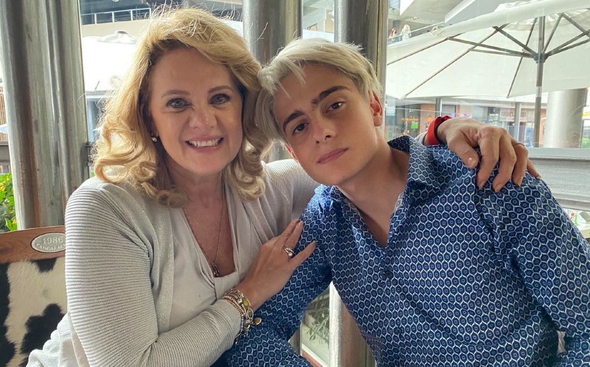 Erika Buenfil habla de la poca convivencia de su hijo con su papá (Instagram).
