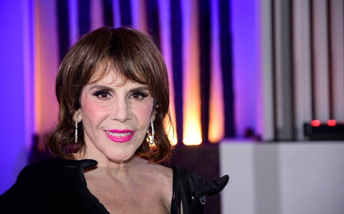 La actriz Rebecca Jones fue hospitalizada por infección en los pulmones | ESPECIAL