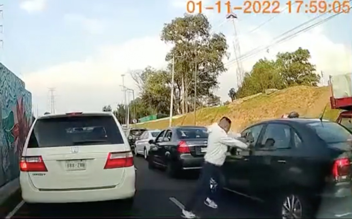 Asalto en avenida Gran Canal, en la alcaldía Gustavo A. Madero. (Especial)