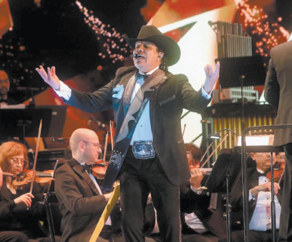 José Guadalupe Esparza se mostró emocionado en el evento del FISL. Leonel Rocha