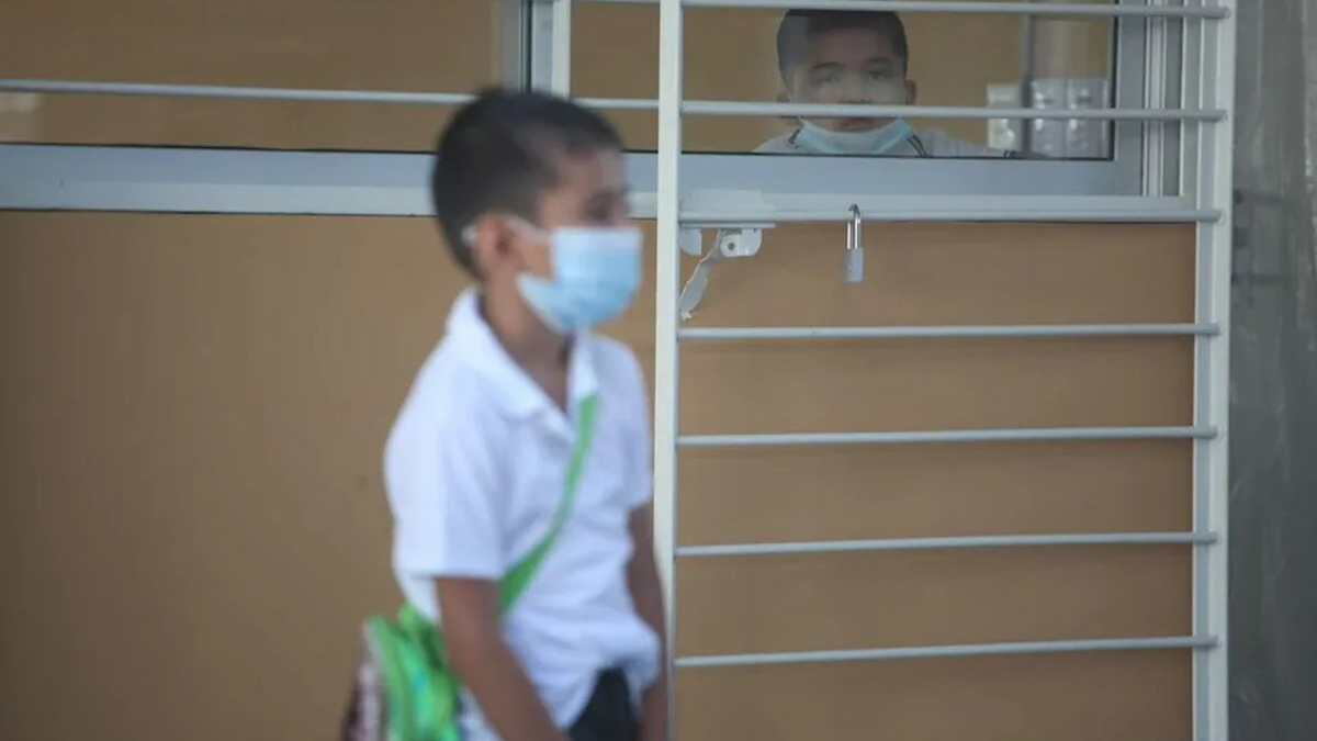 Suspenden clases en Tabasco y Quintana Roo por huracán 'Lisa'