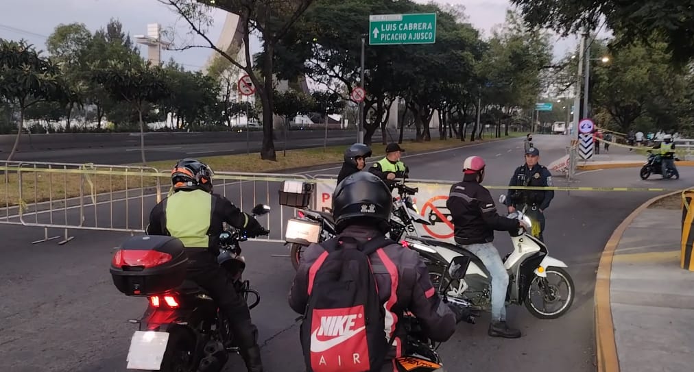 La vialidad se vio afectada por el cierre debido al Medio Maratón | César Velázquez