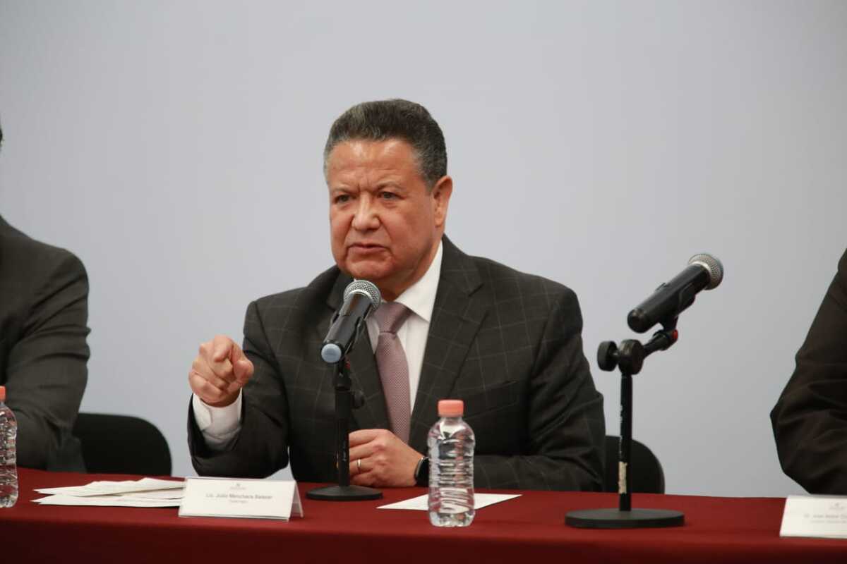 Julio Menchaca garantizó la depuración de los elementos en cada una de estas corporaciones (Jorge Sánchez)