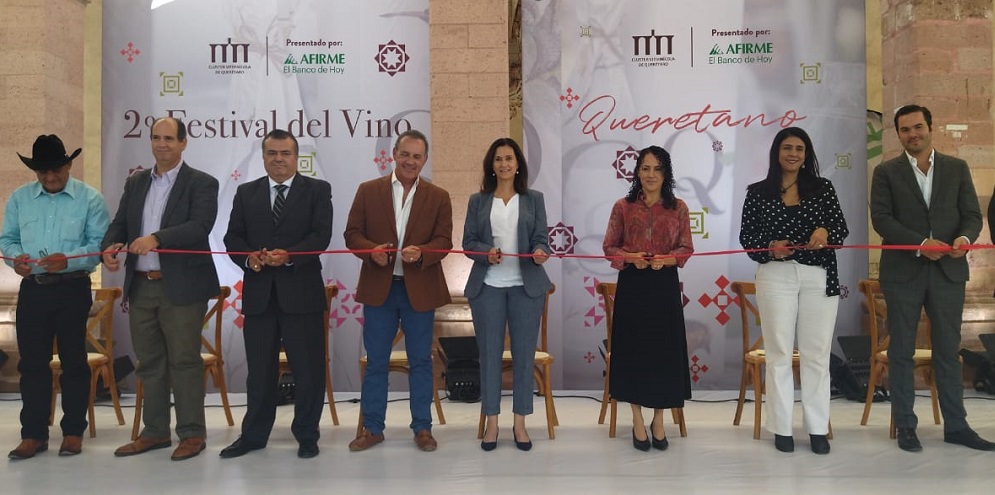 Ceremonia inaugural de corte de listón. (Cortesía)