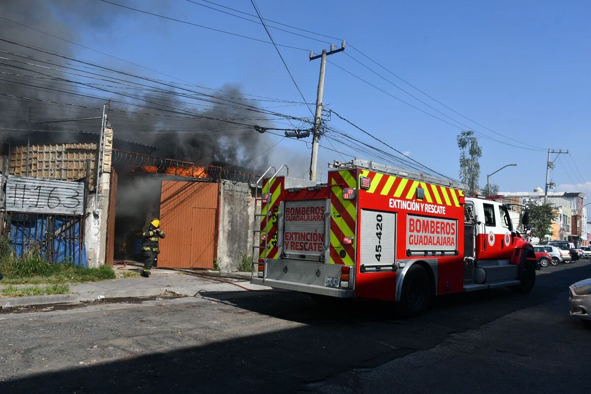 Se incendia una bodega en Guadalajara (Usi Toledo)
