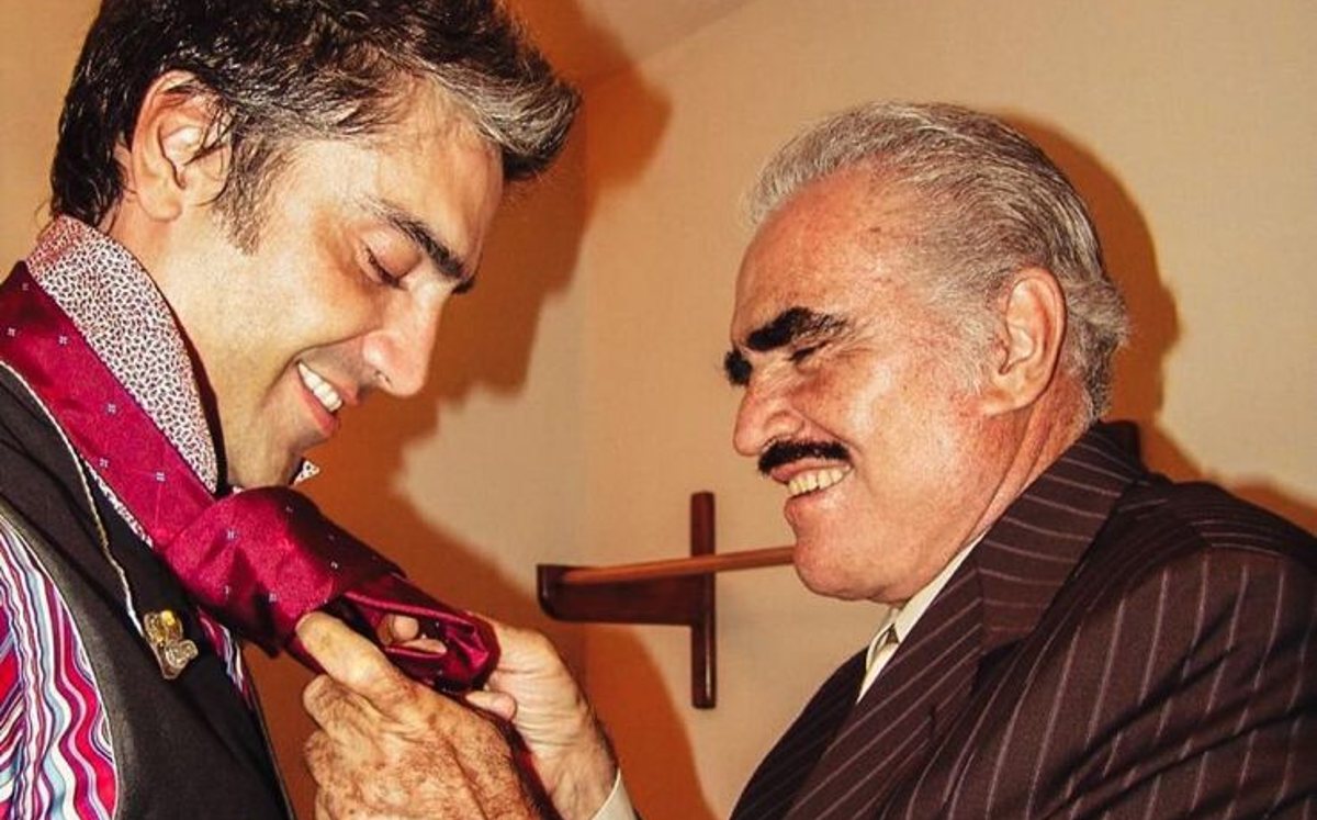 Alejandro Fernández dice cómo recuerda a su papá (Instagram)
